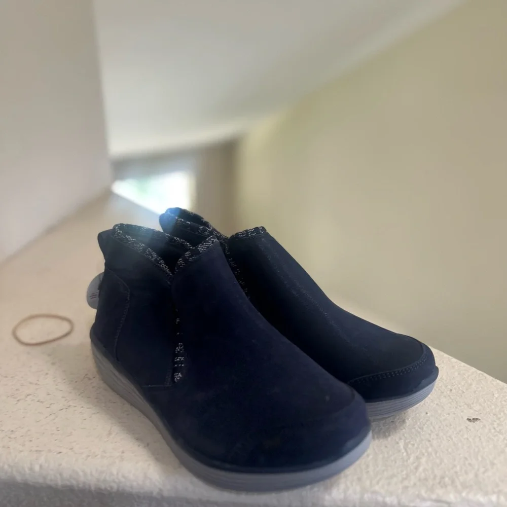 NWNT Ryka Namaste‎ Bootie Blue Fabric  Comfort Ankle Wedge Shoes Women Size 8.5W